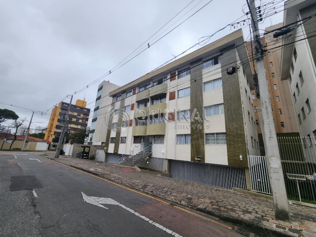 Apartamento para venda no Alto da Gloria em Curitiba com 46m² por R$ 380.000,00