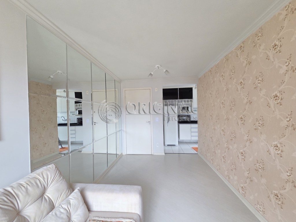 Apartamento para locacao no Campo Comprido em Curitiba com 51m² por R$ 2.666,66