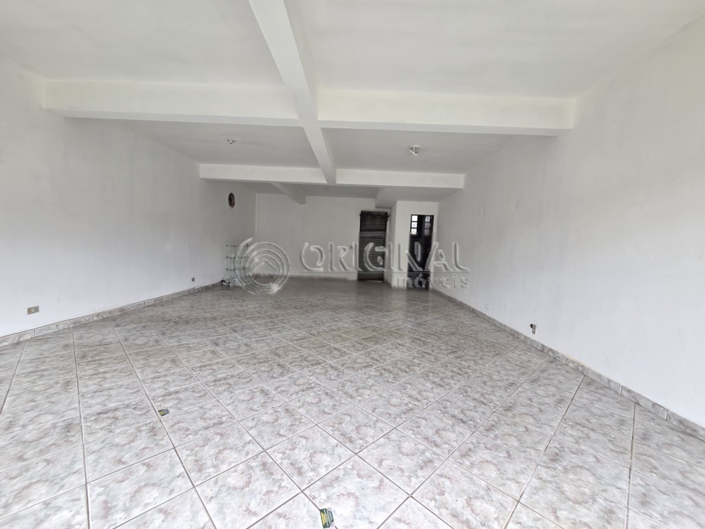 Loja para locacao no Orleans em Curitiba com 60m² por R$ 3.666,66