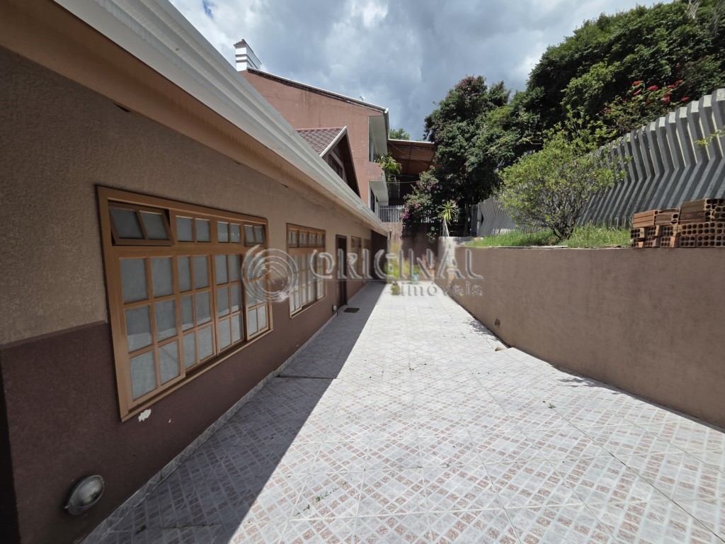 Casa para alugar em Mossungue, Curitiba — MAFI ADMINISTRADORA DE IMOVEIS LTDA