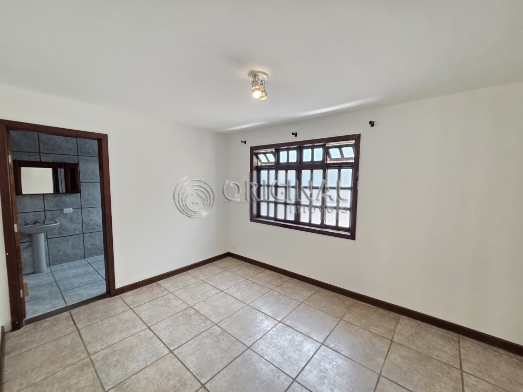 Casa para alugar em Mossungue, Curitiba — MAFI ADMINISTRADORA DE IMOVEIS LTDA
