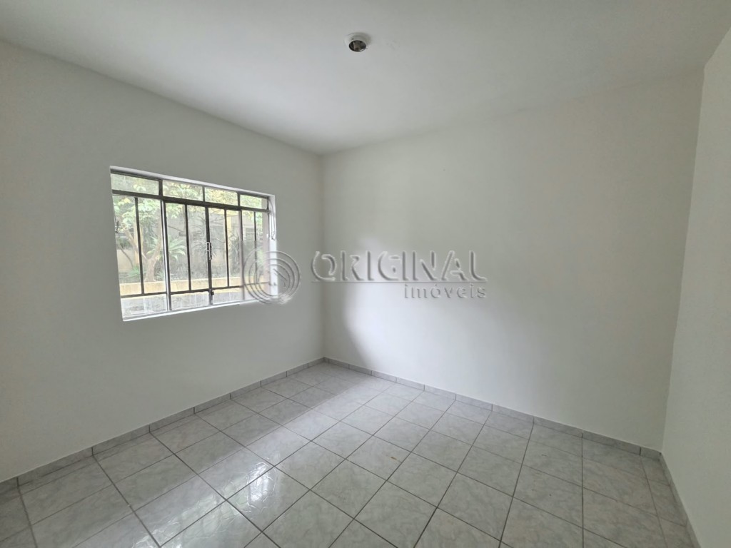 Apartamento para locacao no Agua Verde em Curitiba com 50m² por R$ 1.333,33