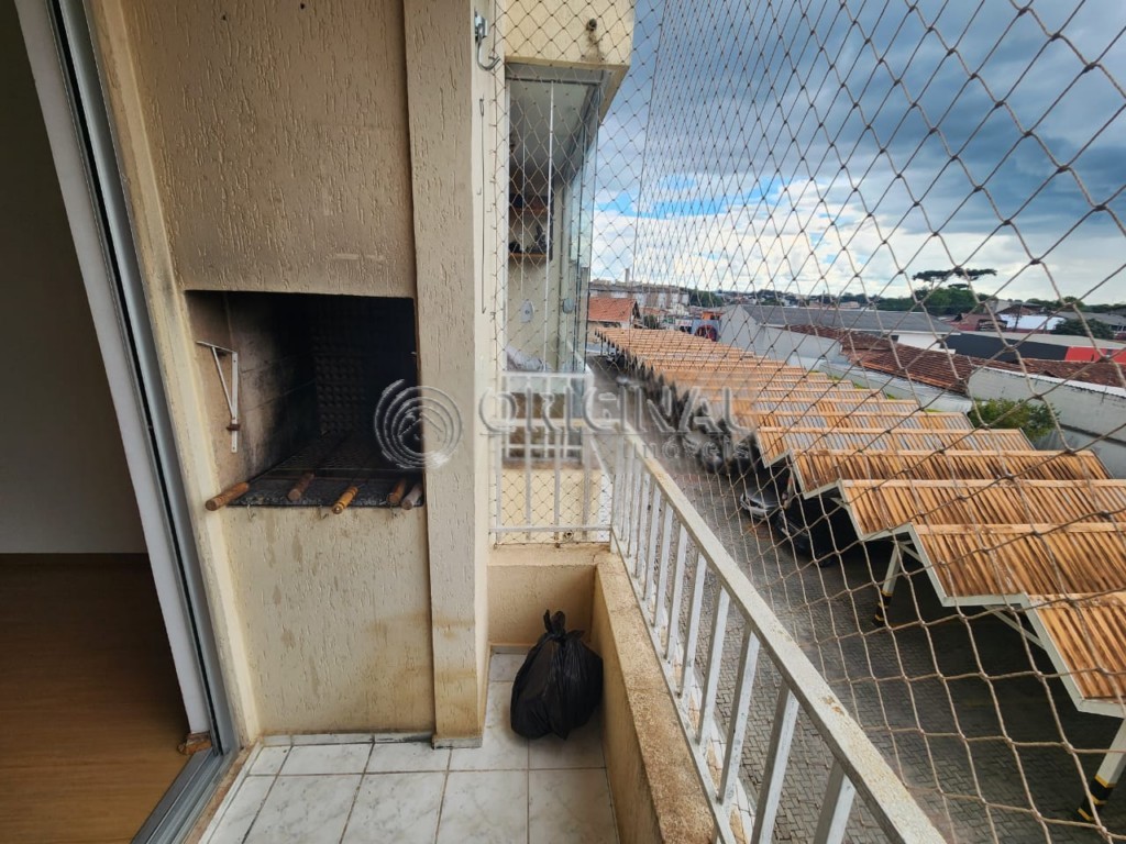 Apartamento para locacao no Orleans em Curitiba com 65m² por R$ 2.444,44