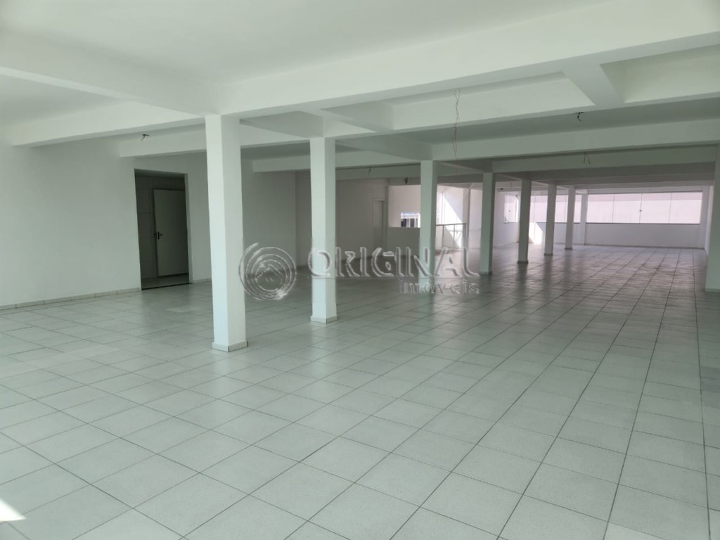 Cjto Comercial_sala para locacao no Centro em Colombo com 546m² por R$ 15.555,55