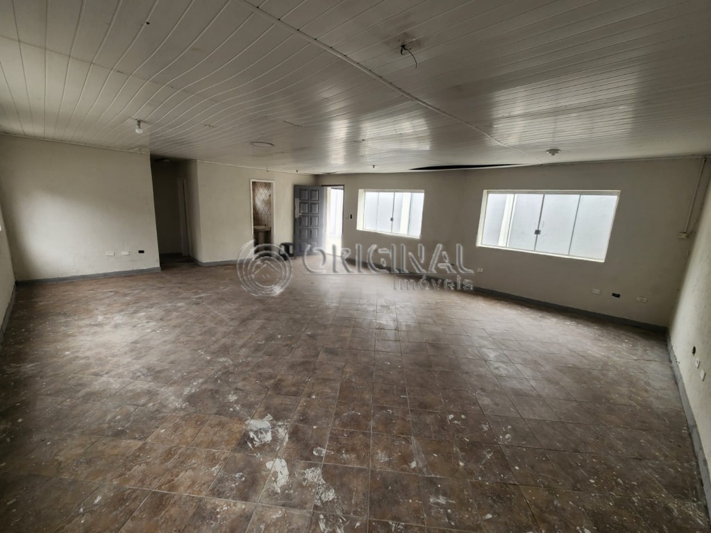 Casa Comercial para locacao no Reboucas em Curitiba com 130m² por R$ 4.222,22