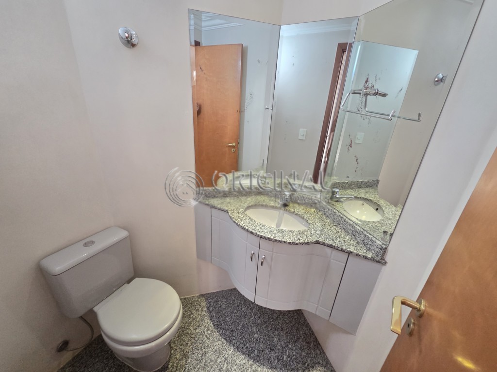 Sobrado para venda no Campina do Siqueira em Curitiba com 179m² por R$ 1.050.000,00