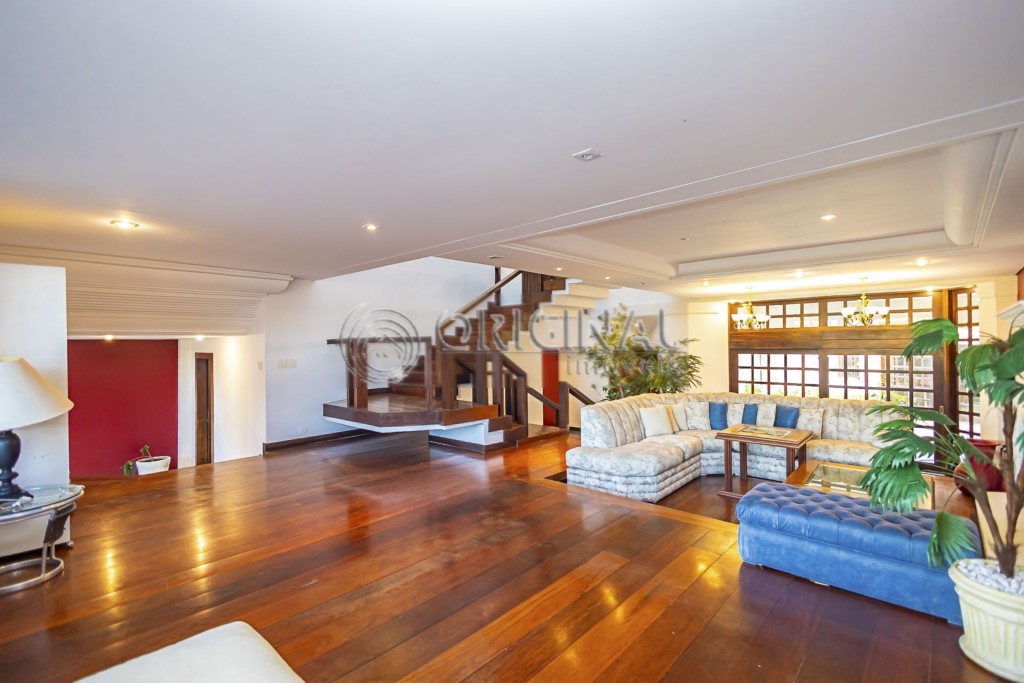 Casa Residencial para venda no Bom Retiro em Curitiba com 455m² por R$ 2.499.000,00