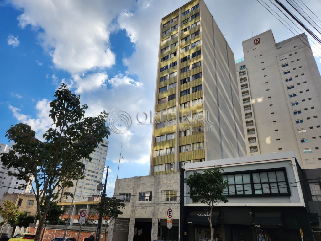 Apartamento para locacao no Alto da Gloria em Curitiba com 40m² por R$ 1.611,11