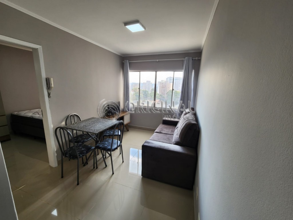Apartamento para locacao no Alto da Gloria em Curitiba com 40m² por R$ 1.611,11
