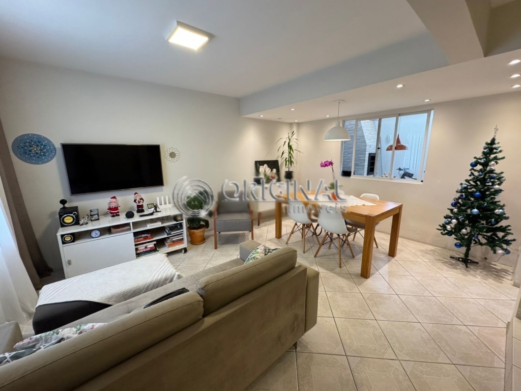 Casa à venda em Novo Mundo, Curitiba — Portal Chave Fácil