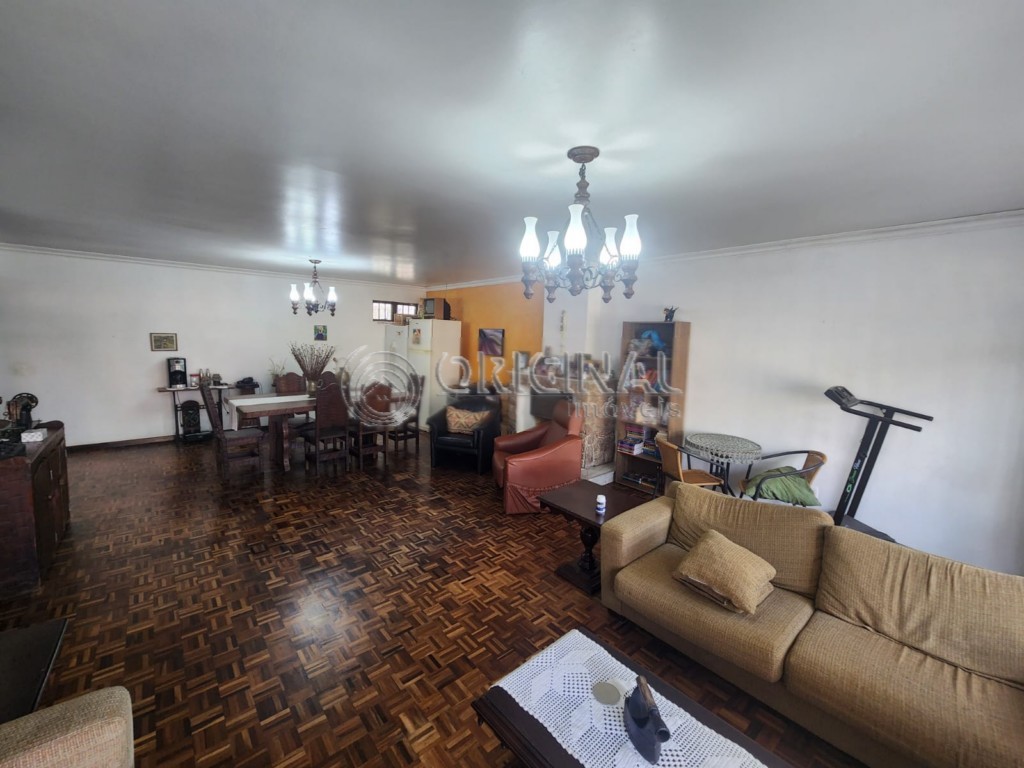 Casa à venda em Jardim Social, Curitiba — Portal Chave Fácil