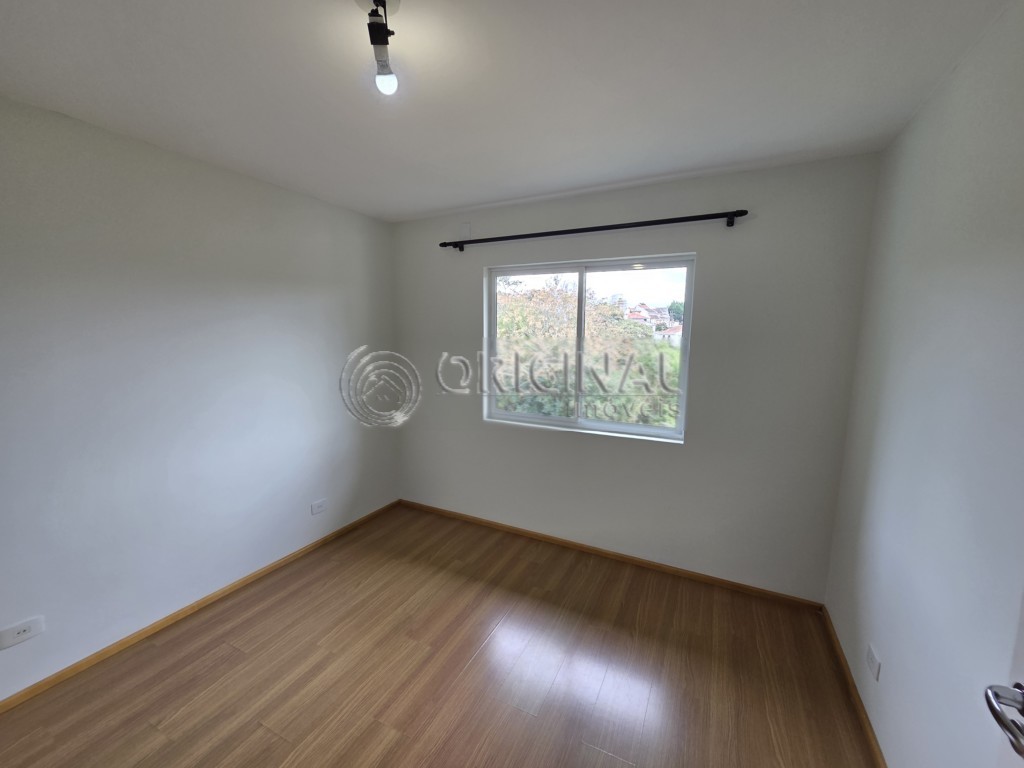 Casa para alugar em Jardim Das Americas, Curitiba — Construa Assessoria Imobiliária