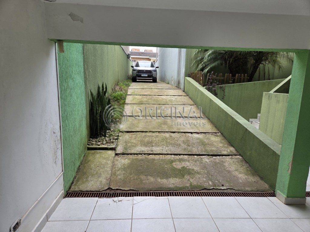 Casa para alugar em Jardim Das Americas, Curitiba — Construa Assessoria Imobiliária