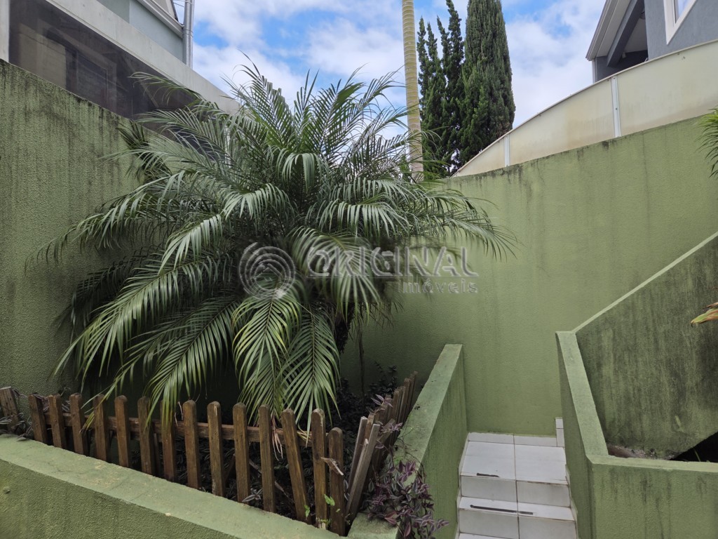 Casa para alugar em Jardim Das Americas, Curitiba — Construa Assessoria Imobiliária