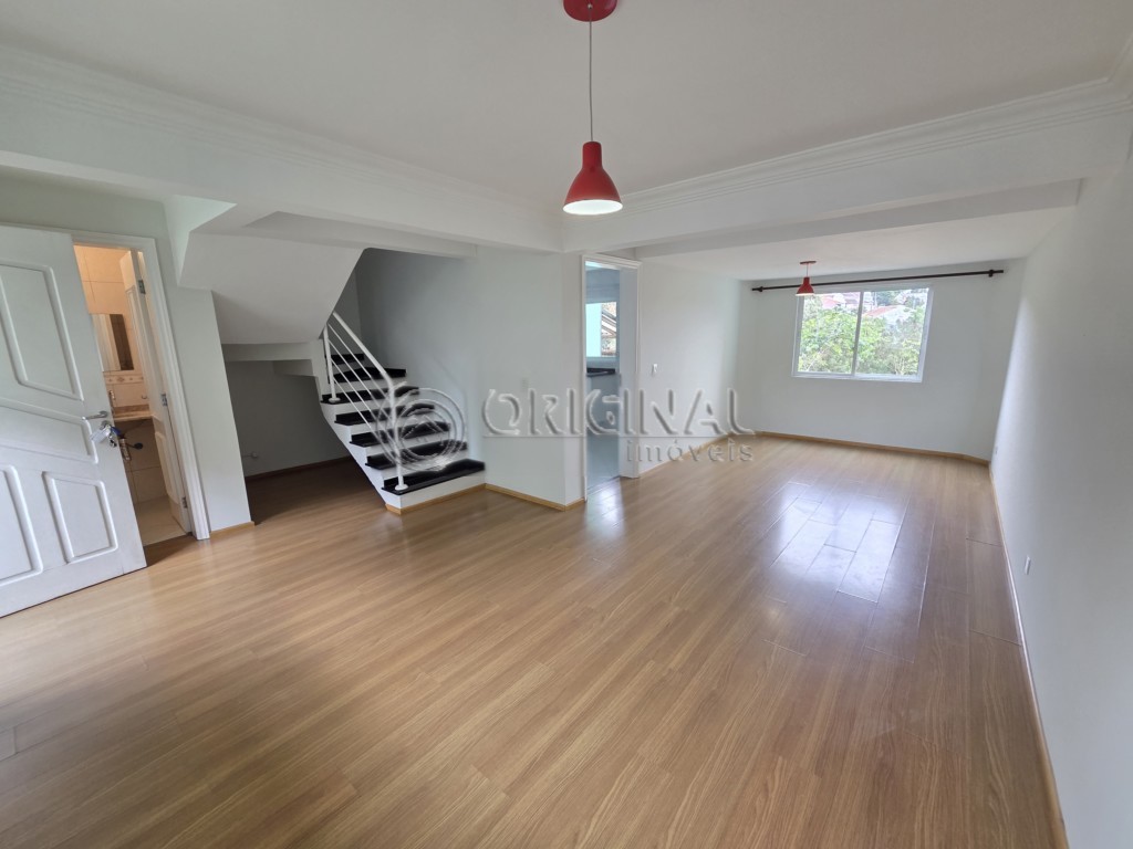 Sobrado para locacao no Jardim das Americas em Curitiba com 159m² por R$ 4.111,11