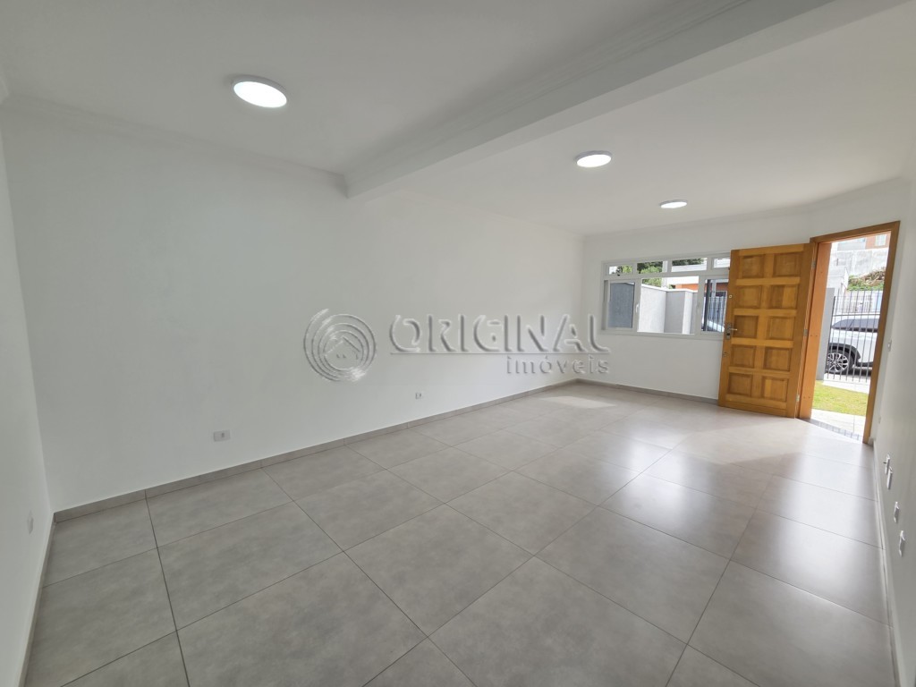 Casa para alugar em Orleans, Curitiba — Portal Chave Fácil