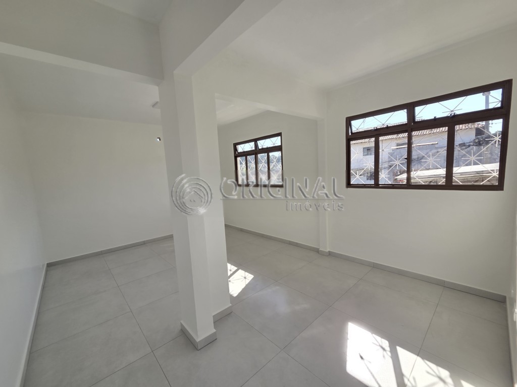 Loja para locacao no Ferraria em Campo Largo com 85m² por R$ 5.000,00