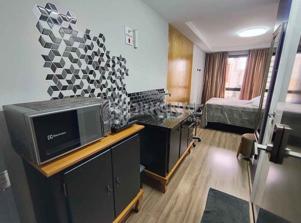 Apartamento para alugar em Centro, Curitiba — GOMES CONSULTOR IMOBILIARIO LTDA.