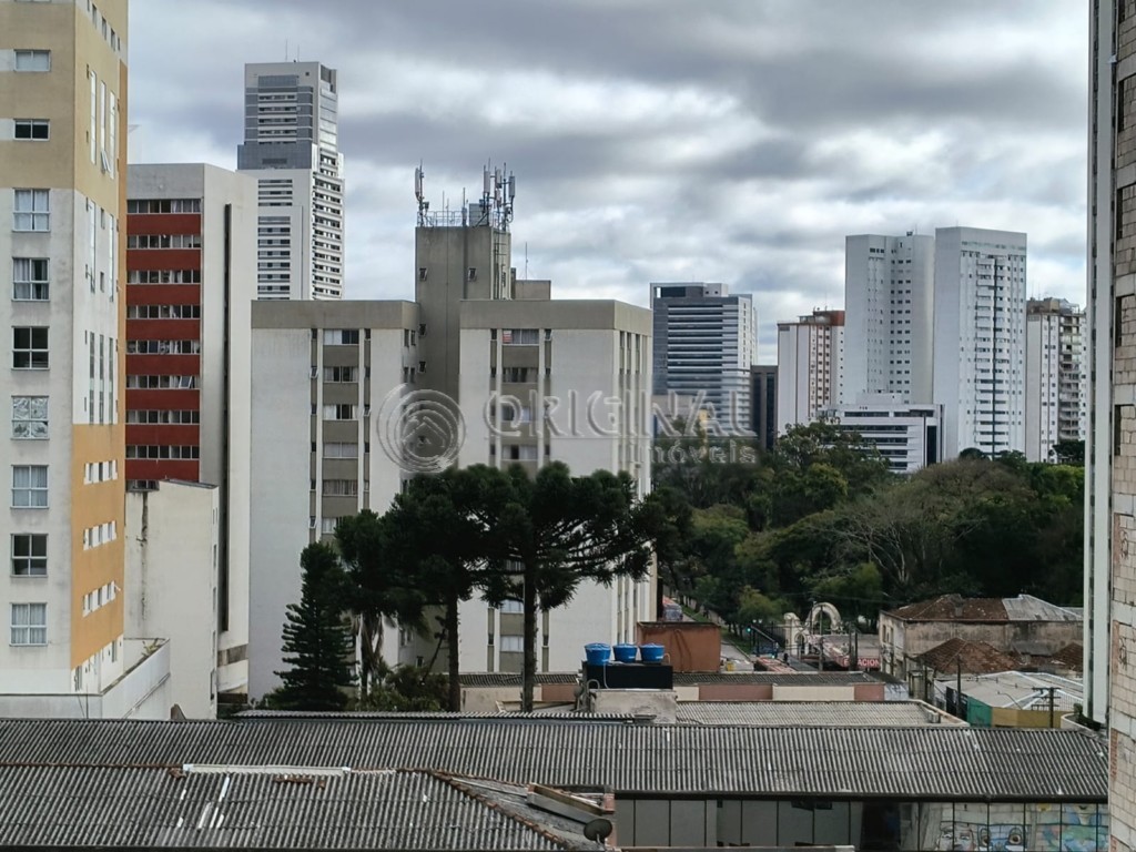 Apartamento para alugar em Centro, Curitiba — GOMES CONSULTOR IMOBILIARIO LTDA.