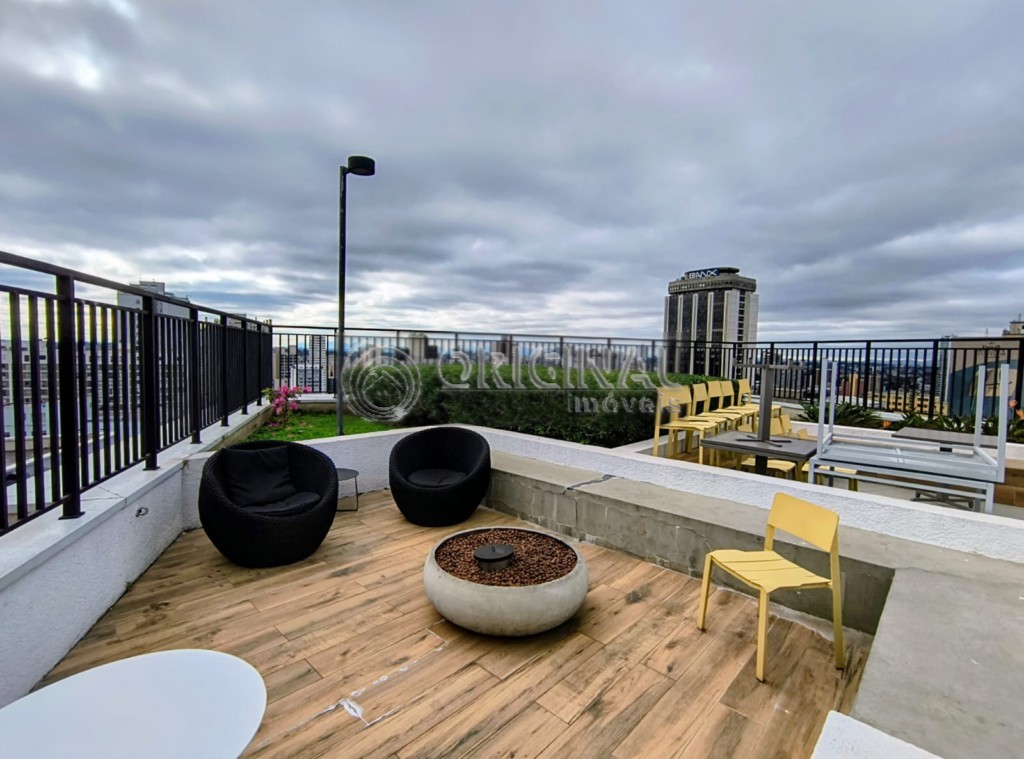 Apartamento para alugar em Centro, Curitiba — GOMES CONSULTOR IMOBILIARIO LTDA.