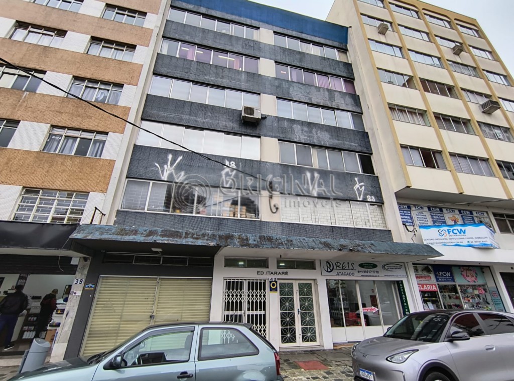 Loja para locacao no Centro em Curitiba com 103m² por R$ 3.666,66
