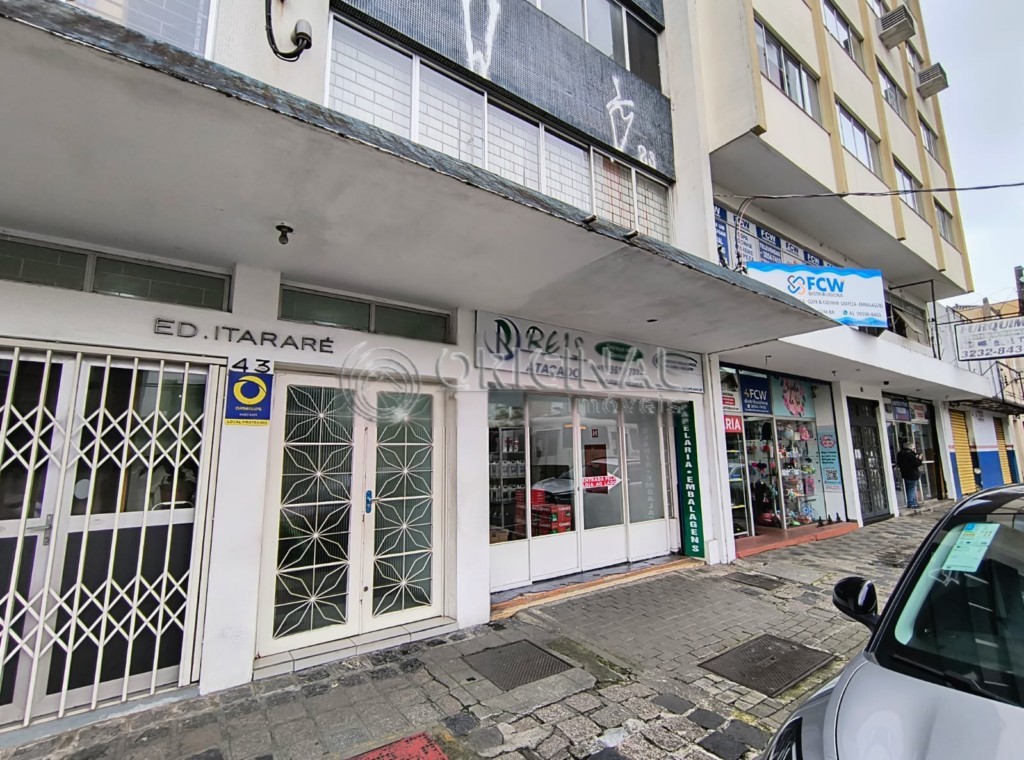 Loja para locacao no Centro em Curitiba com 103m² por R$ 3.666,66