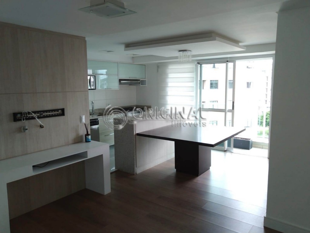 Apartamento para locacao no Ecoville em Curitiba com 169m² por R$ 7.555,55
