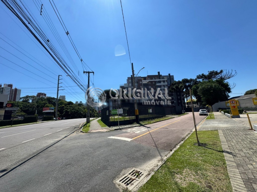 Loja para locacao no Ecoville em Curitiba com 140m² por R$ 9.444,44