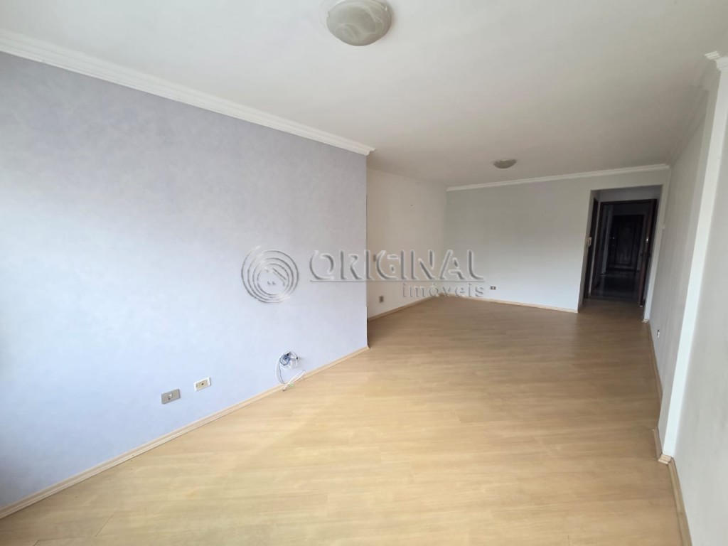 Apartamento para locacao no Bigorrilho em Curitiba com 140m² por R$ 2.888,88