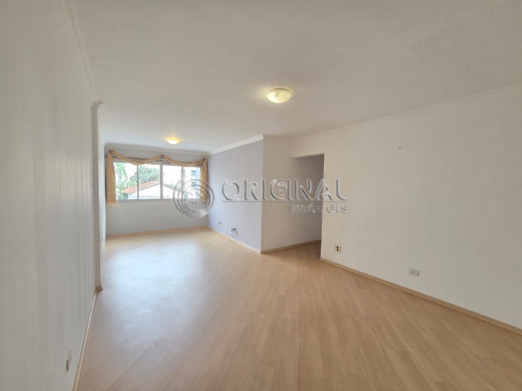 Apartamento para locacao no Bigorrilho em Curitiba com 140m² por R$ 2.888,88