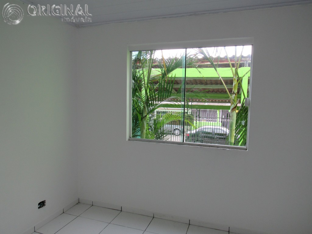 Casa Residencial para locacao no Cidade Industrial em Curitiba com 100m² por R$ 2.000,00