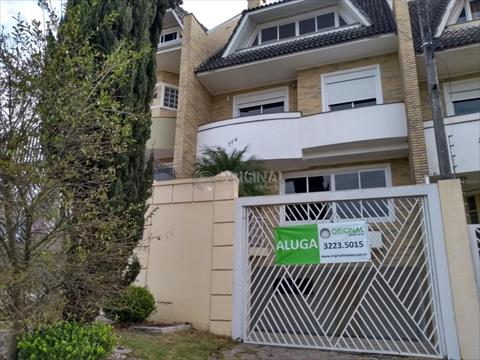 Sobrado para locacao no Santa Felicidade em Curitiba com 234m² por R$ 6.888,88