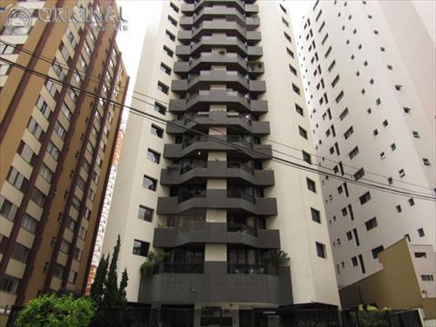 Apartamento para locacao no Agua Verde em Curitiba com 120m² por R$ 3.222,22