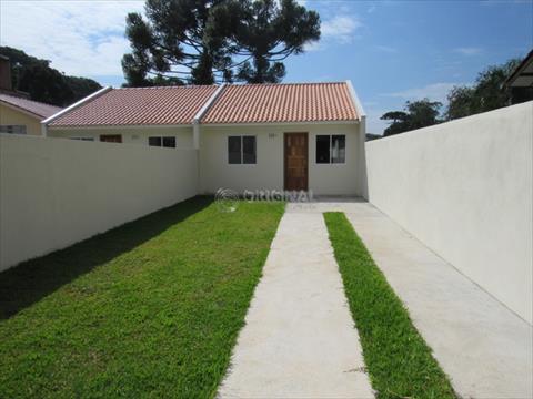 Casa Residencial para locacao no Orleans em Curitiba com 51m² por R$ 2.555,55