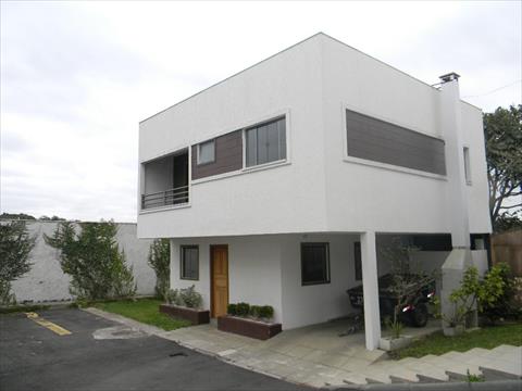 Sobrado para locacao no Campo Comprido em Curitiba com 110m² por R$ 2.888,88