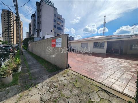 Terreno no Bacacheri em Curitiba Terreno para venda no Bacacheri em Curitiba com 391m² por R$ 1.600.000,00
