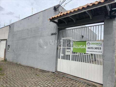Casa Comercial para locacao no Reboucas em Curitiba com 130m² por R$ 4.222,22