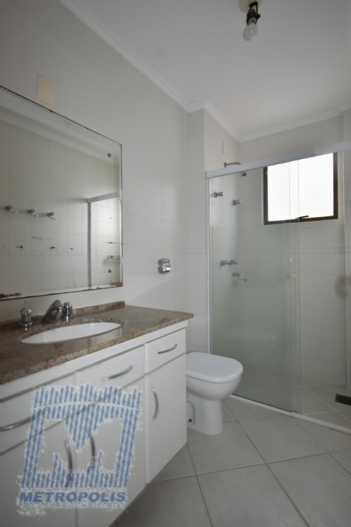 Apartamento para locacao no Centro em Florianopolis com 134,25m² por R$ 6.500,00