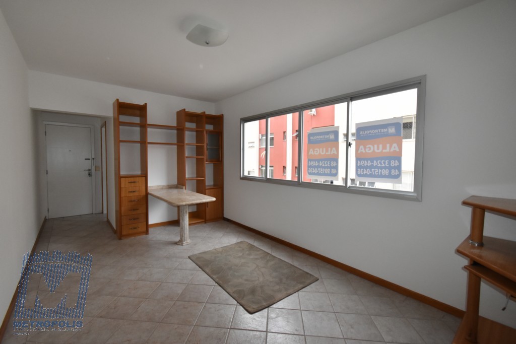 Apartamento para locacao no Centro em Florianopolis com 64,31m² por R$ 2.600,00