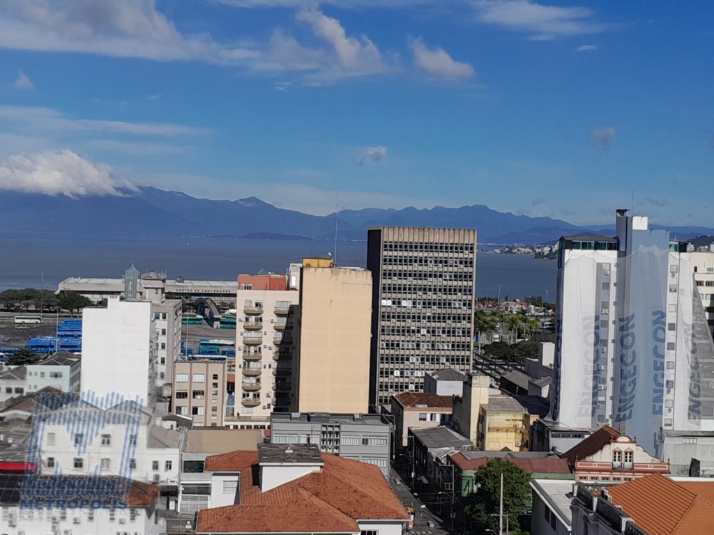 Apartamento para locacao no Centro em Florianopolis com 32,82m² por R$ 1.900,00