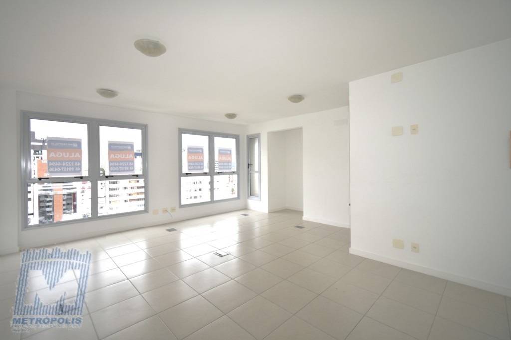 Sala para locacao no Trindade em Florianopolis com 38,31m² por R$ 1.900,00