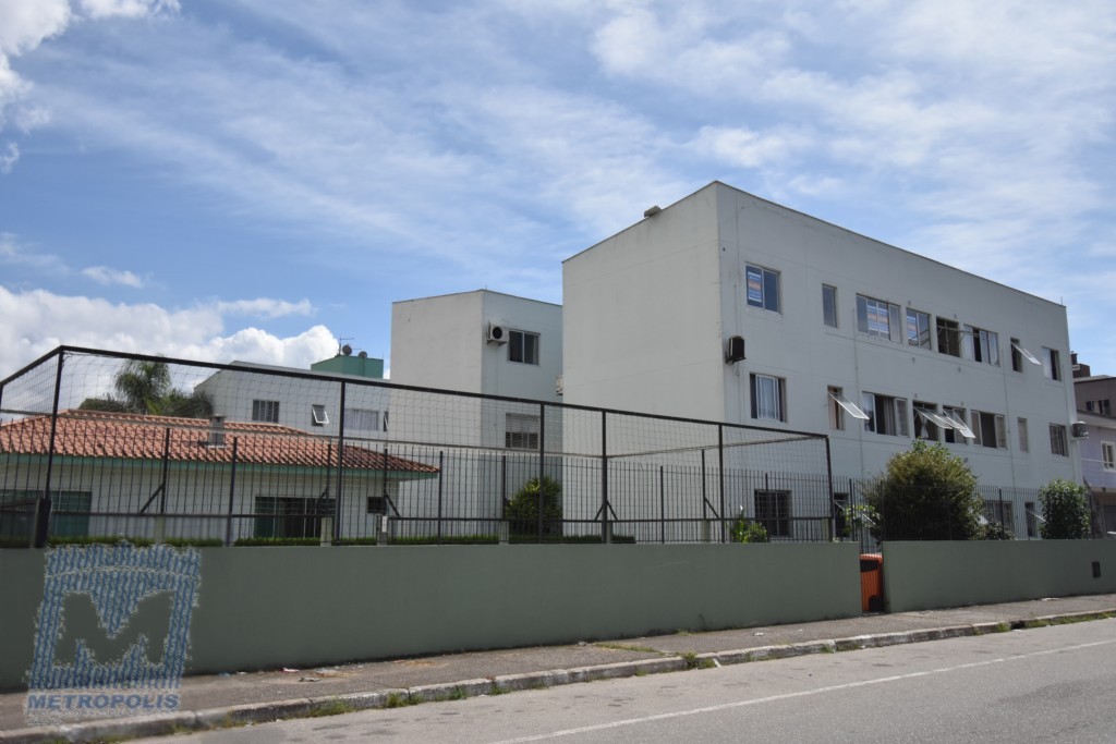 Apartamento para locacao no Areias em Sao Jose com 50m² por R$ 1.650,00