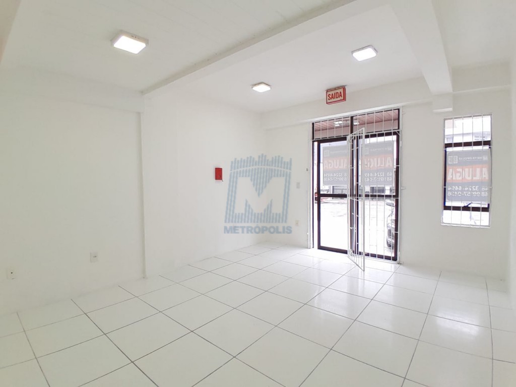 Loja para locacao no Canasvieiras em Florianopolis com 21,74m² por R$ 2.300,00