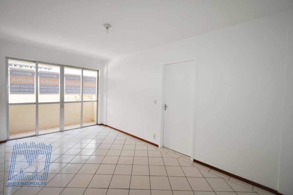 Apartamento para locacao no Centro em Florianopolis com 48,39m² por R$ 2.100,00