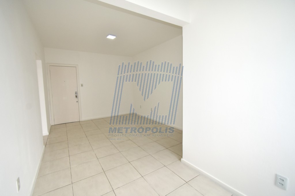 Apartamento para locacao no Centro em Florianopolis com 46,19m² por R$ 1.800,00