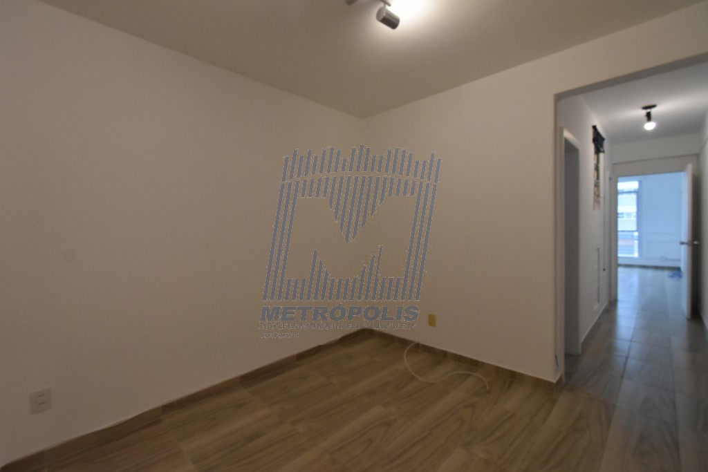 Apartamento para locacao no Centro em Florianopolis com 42,52m² por R$ 1.600,00