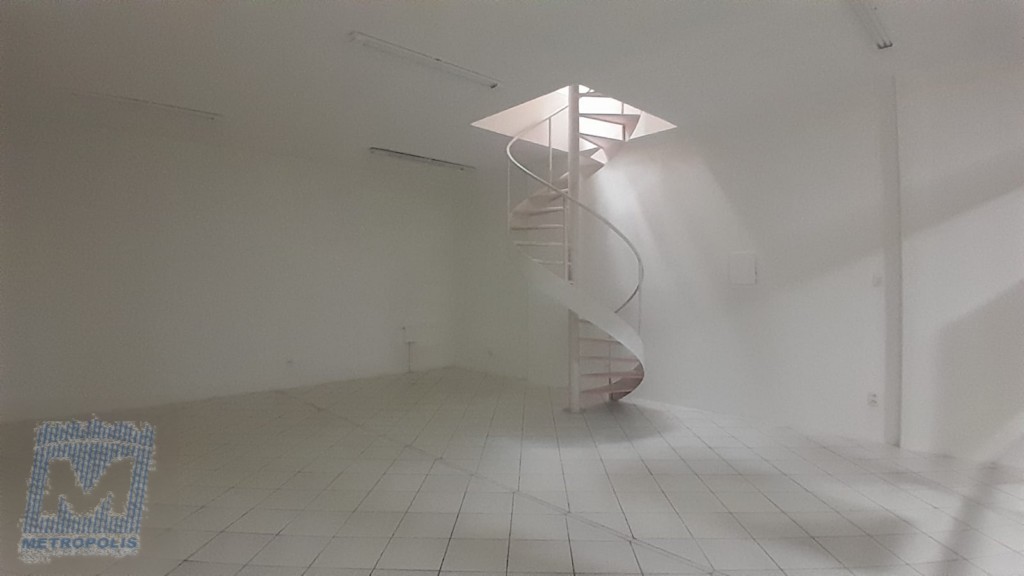Loja para locacao no Centro em Florianopolis com 65,43m² por R$ 1.400,00