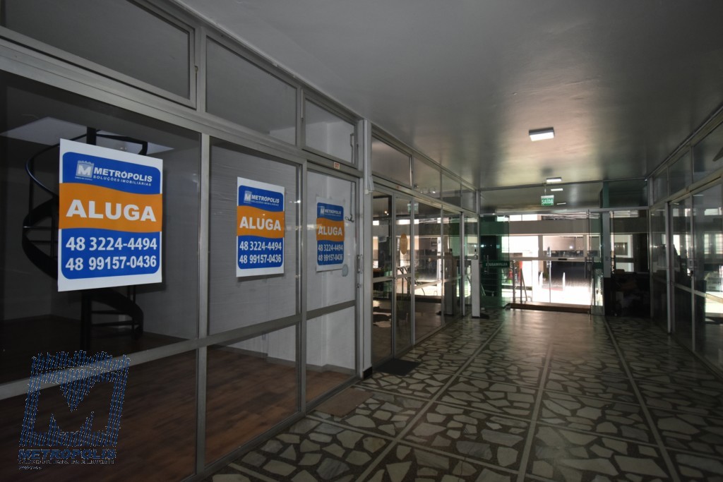 Loja para locacao no Centro em Florianopolis com 73,39m² por R$ 1.900,00