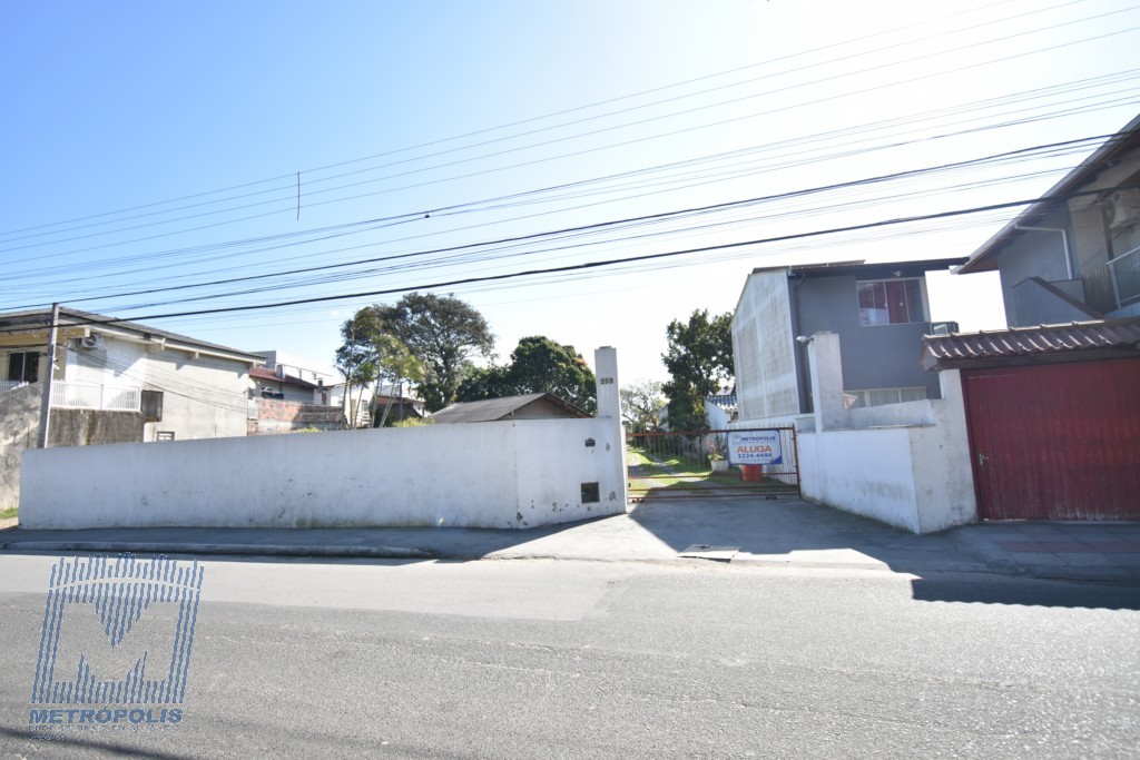 Casa Residencial para locacao no Vargem do Bom Jesus em Florianopolis com 70,4m² por R$ 2.500,00