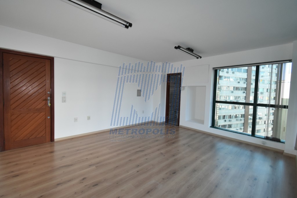 Sala para locacao no Centro em Florianopolis com 24,06m² por R$ 1.200,00